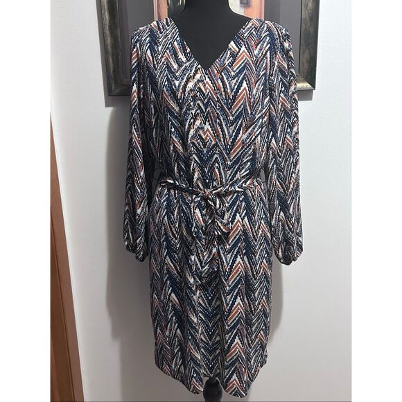 Liverpool Dresses & Skirts - Liverpool Los Angeles Chevron Belted Dress Size L Navy Rust White